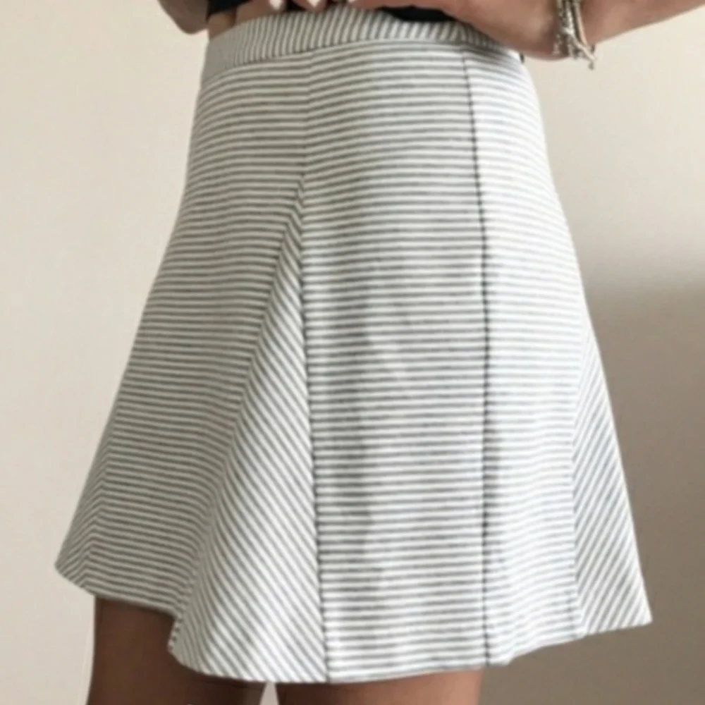 MICHAEL Michael Kors Large Skater White and Gray Striped Skirt